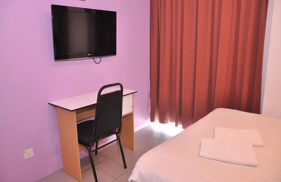 Kuching Transit Inn-1